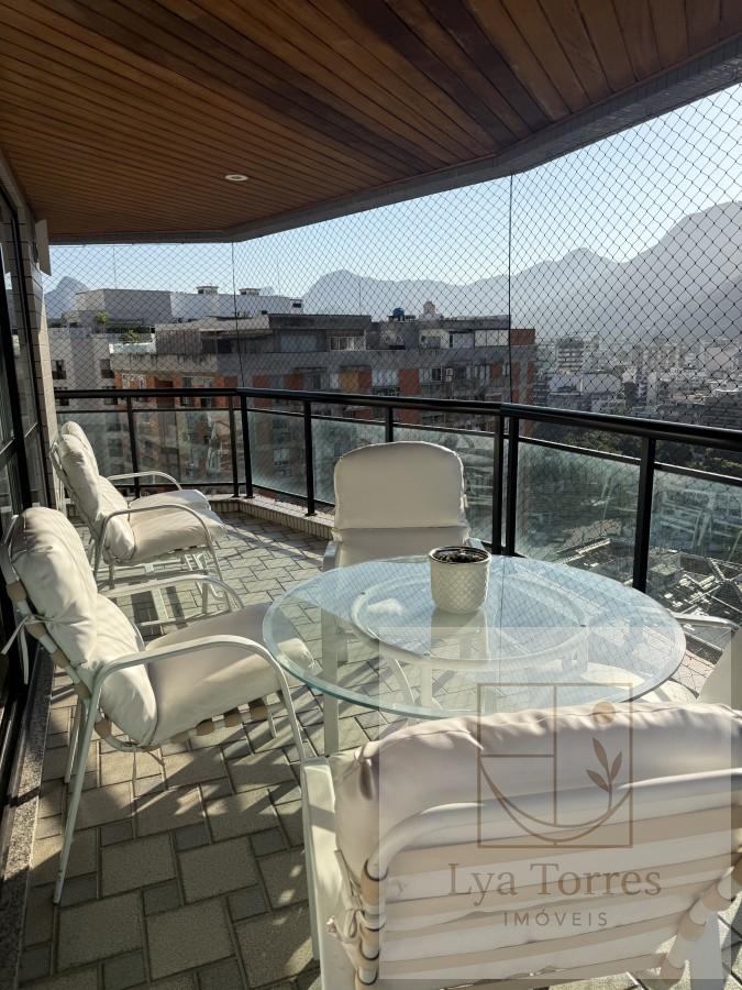Cobertura de 4 quartos na Lagoa