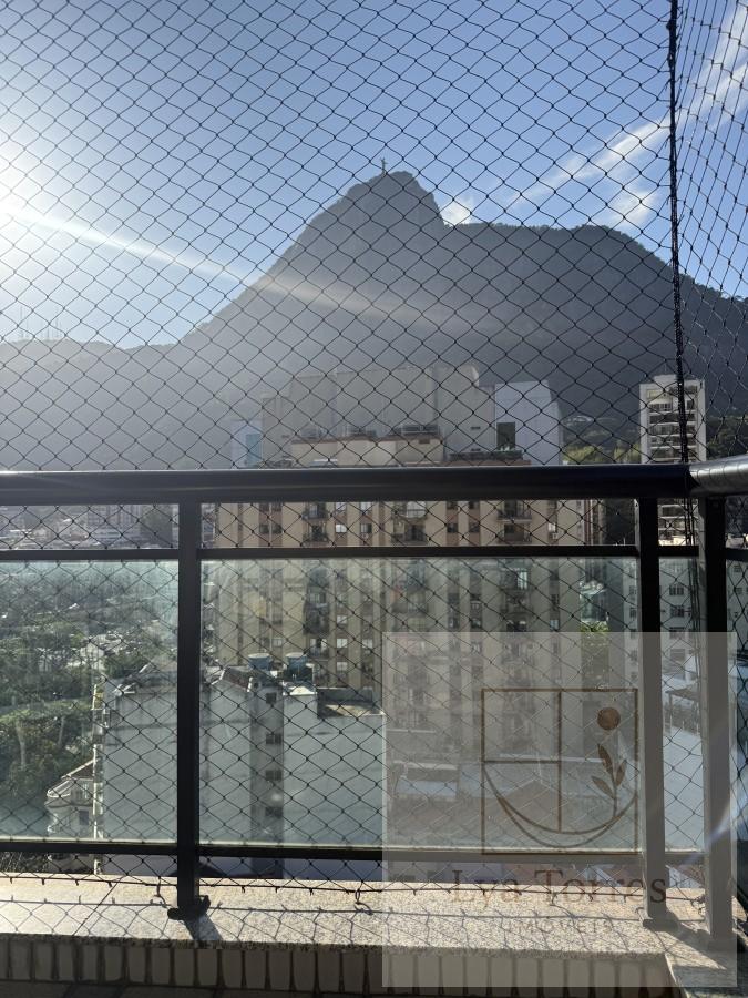 Cobertura de 4 quartos na Lagoa