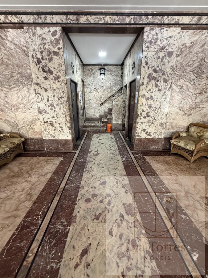 Apartamento de 2 quartos em Copacabana
