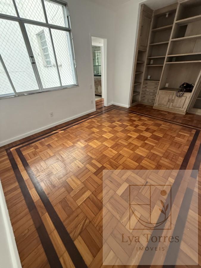 Apartamento de 2 quartos em Copacabana