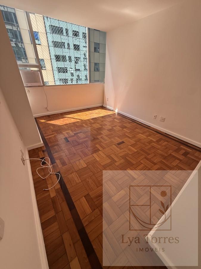 Apartamento de 2 quartos em Copacabana