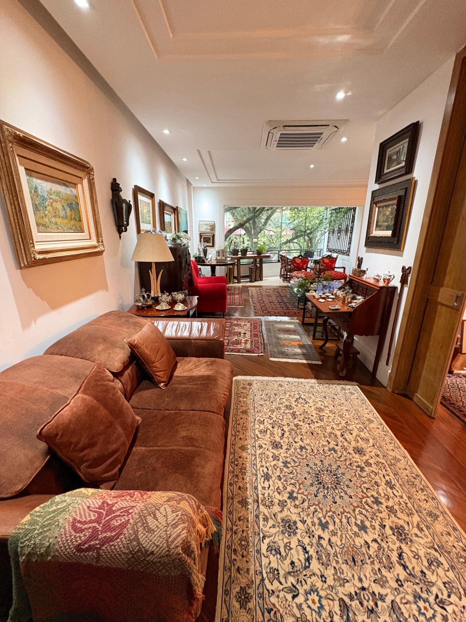 Apartamento de 4 quartos no Jardim Oceânico