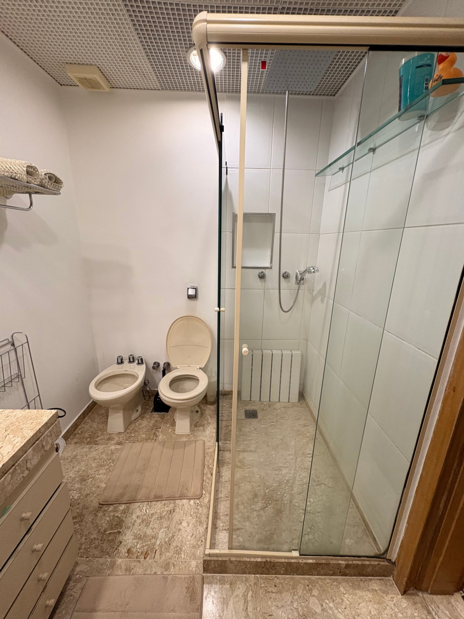Apartamento de 4 quartos no Jardim Oceânico