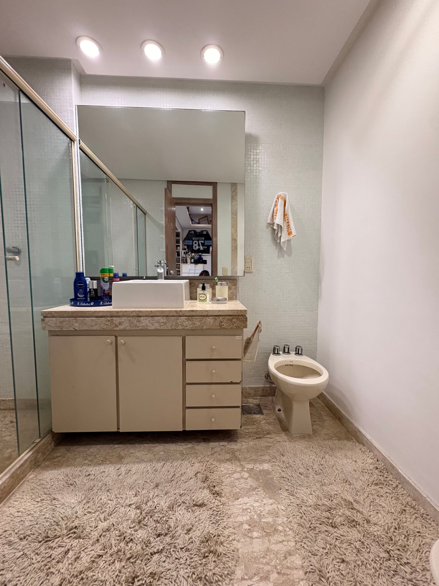 Apartamento de 4 quartos no Jardim Oceânico