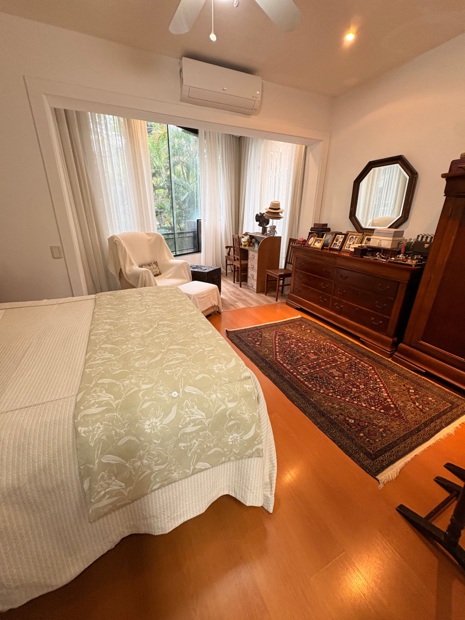 Apartamento de 4 quartos no Jardim Oceânico