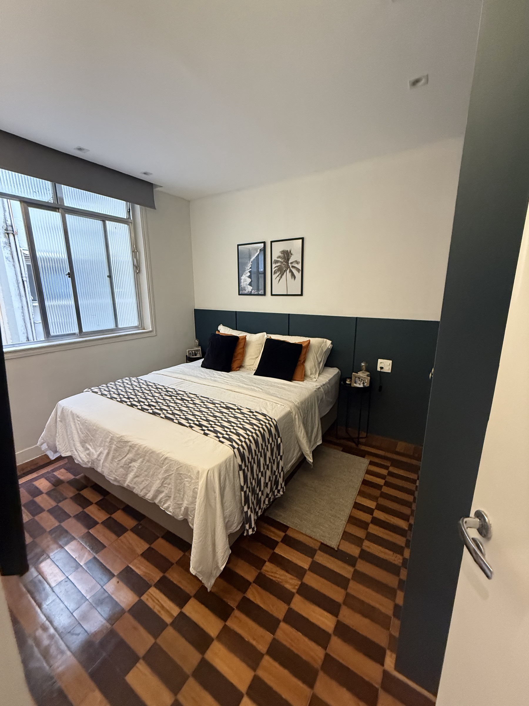 Apartamento de 2 quartos em Copacabana, porteira fechada