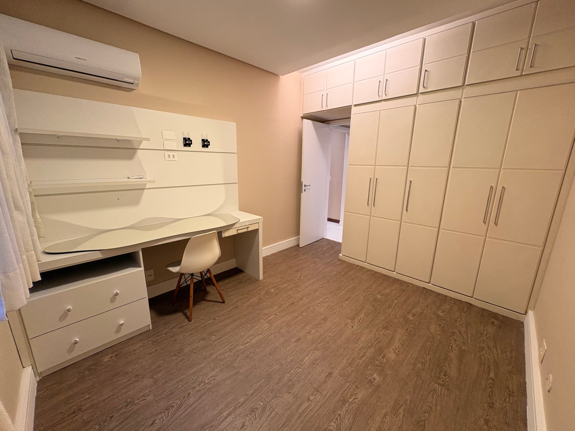 Apartamento de 2 quartos em Copacabana