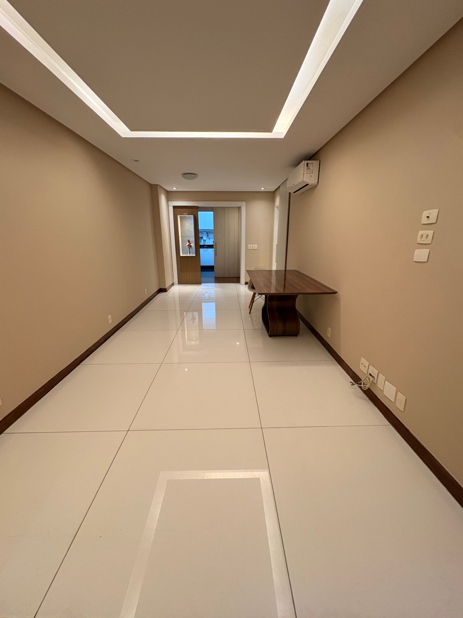 Apartamento de 2 quartos em Copacabana