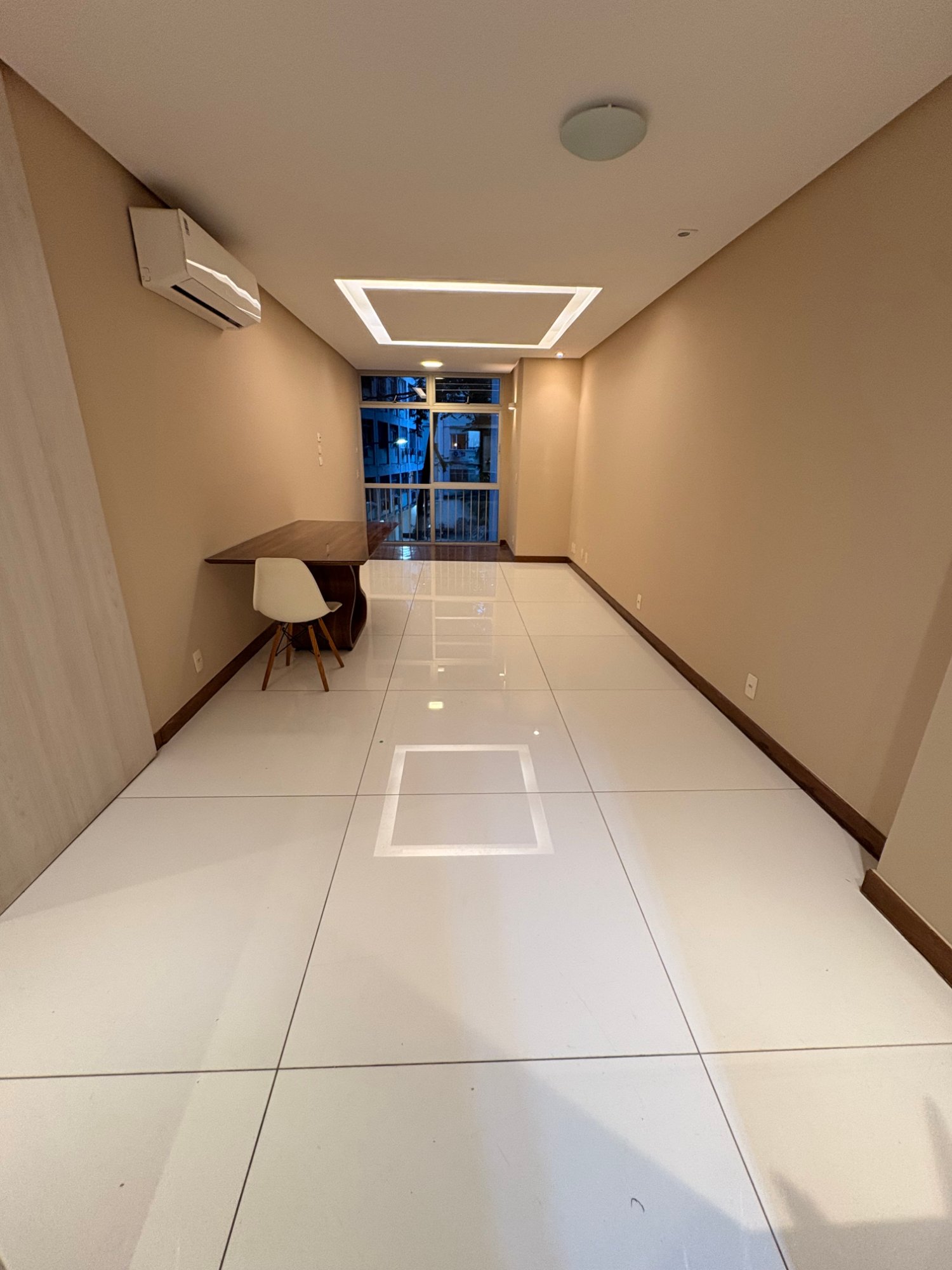 Apartamento de 2 quartos em Copacabana