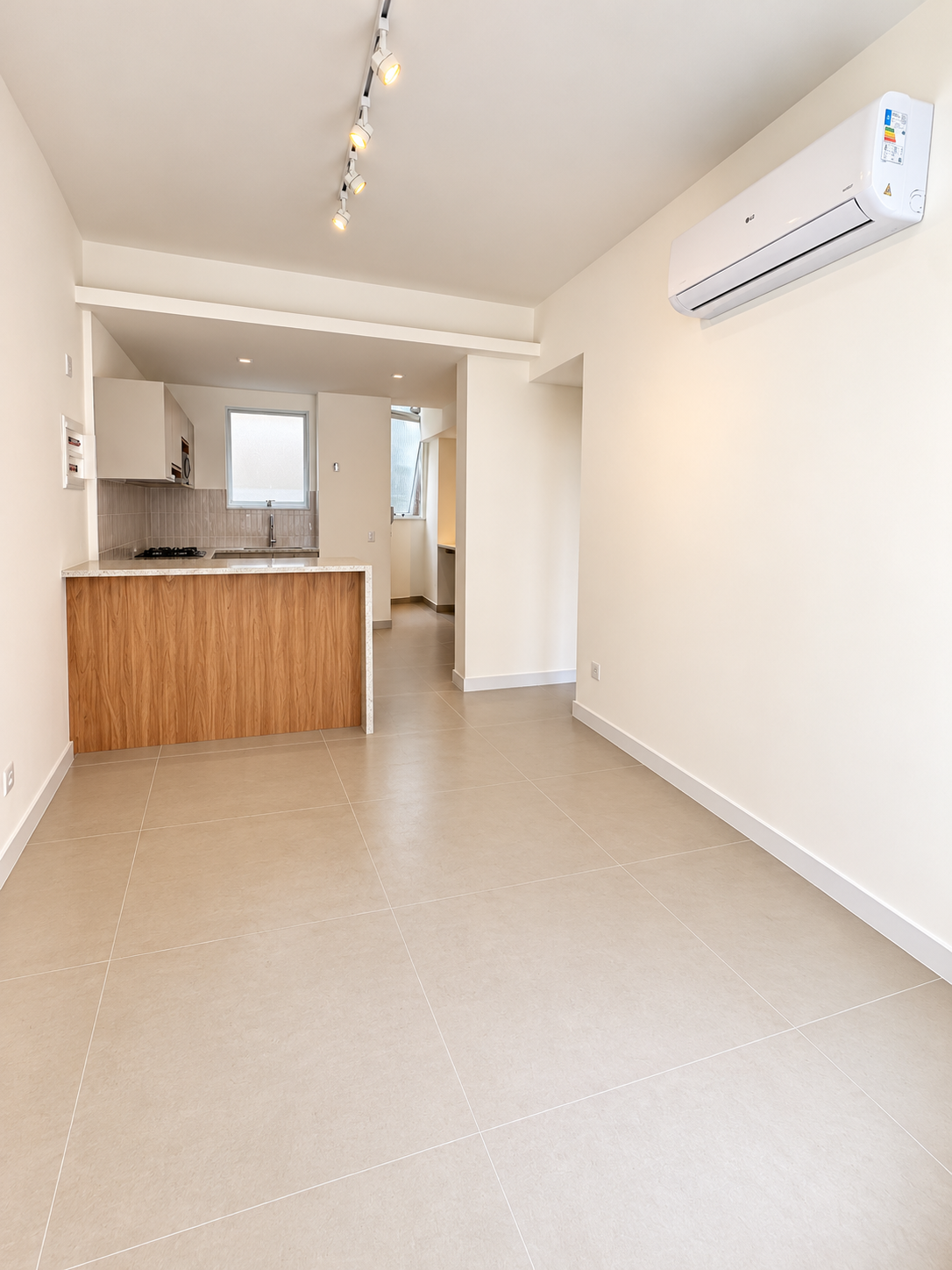 Apartamento de 2 quartos no Leblon