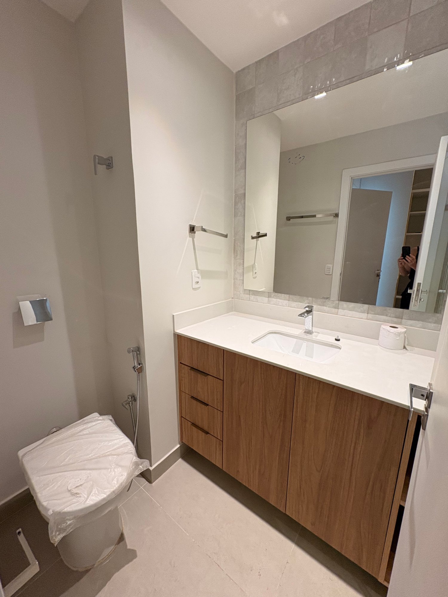 Apartamento de 2 quartos no Leblon