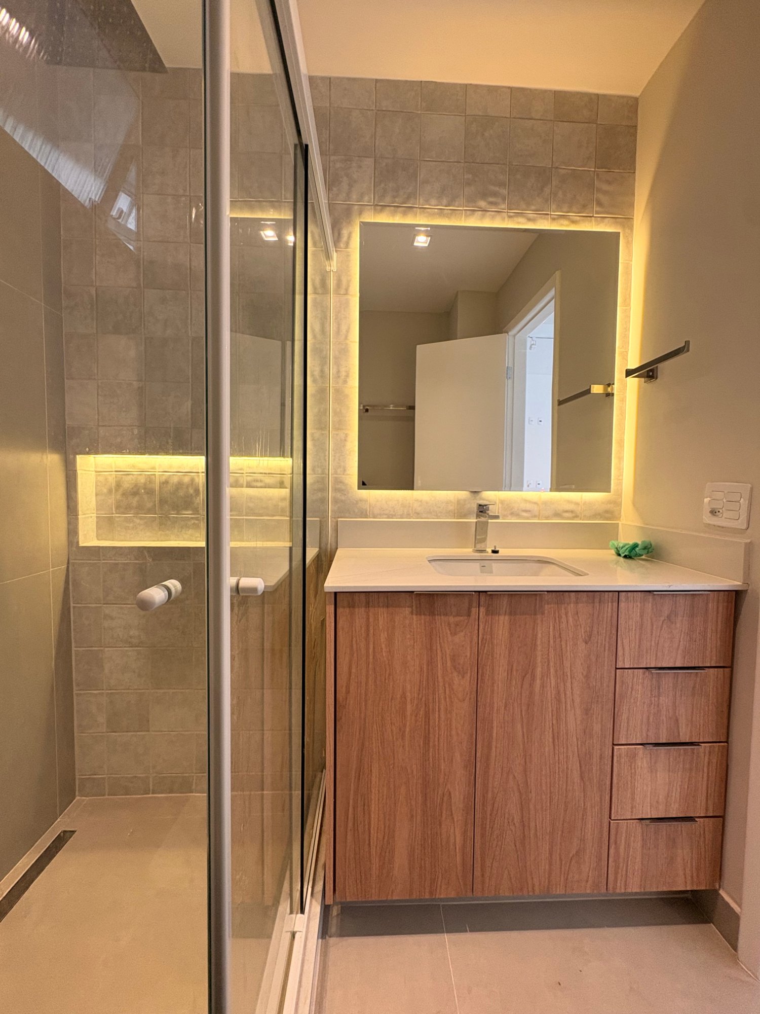Apartamento de 2 quartos no Leblon