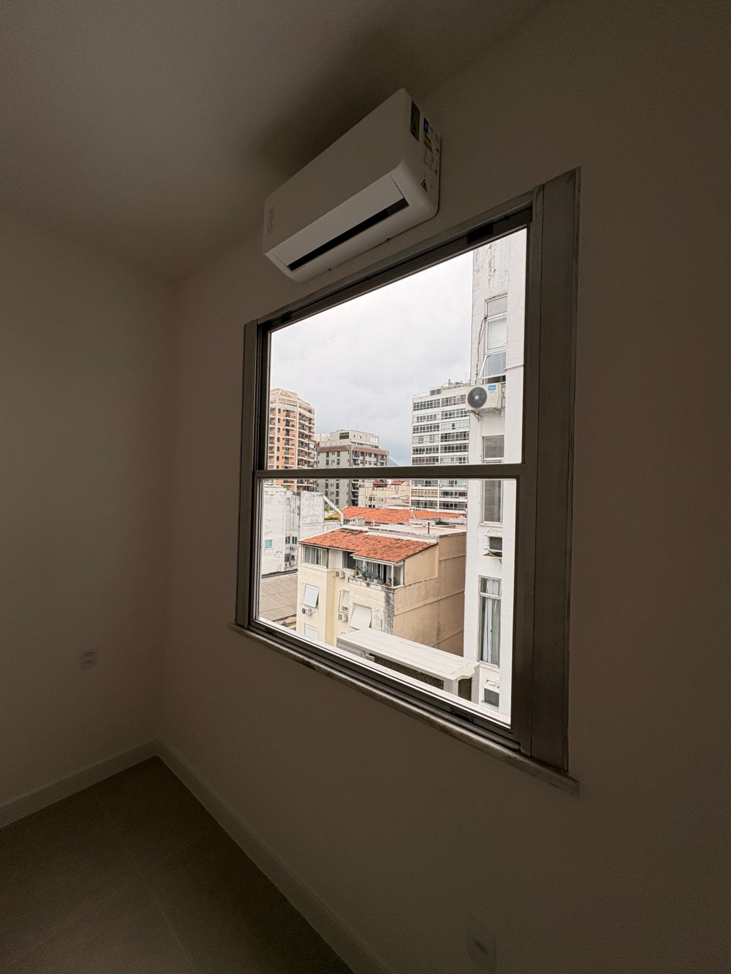 Apartamento de 2 quartos no Leblon