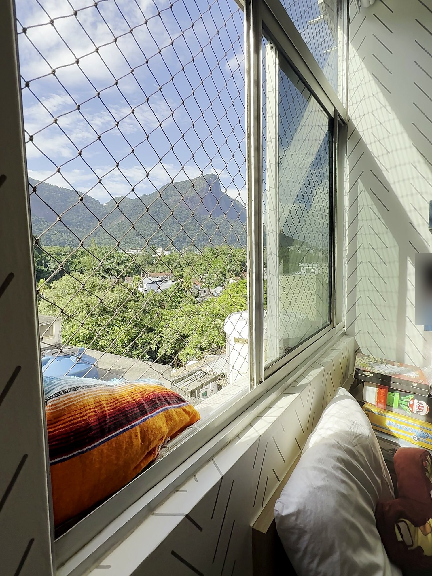 Apartamento de 2 quartos na Gávea, com vista para o Cristo