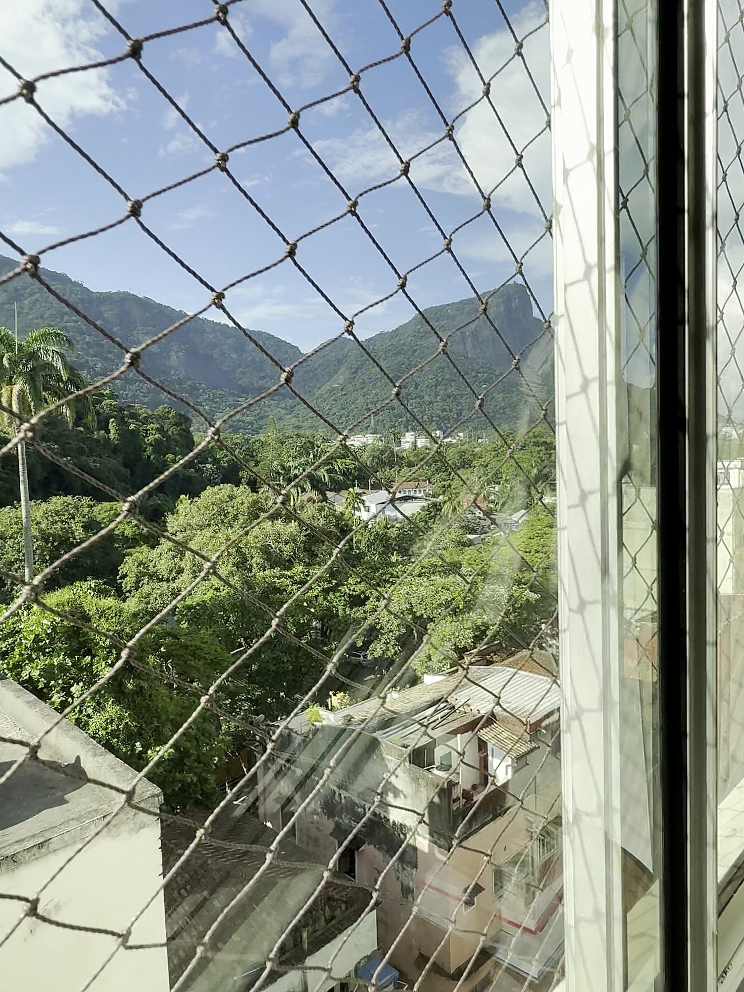 Apartamento de 2 quartos na Gávea, com vista para o Cristo