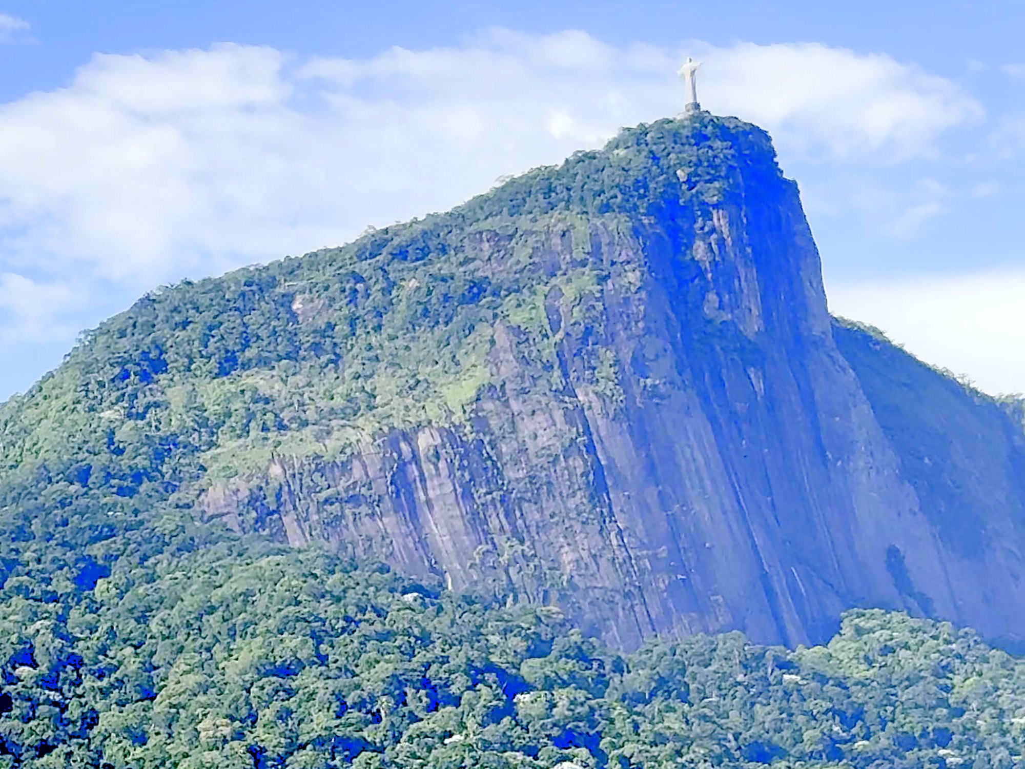 Apartamento de 2 quartos na Gávea, com vista para o Cristo