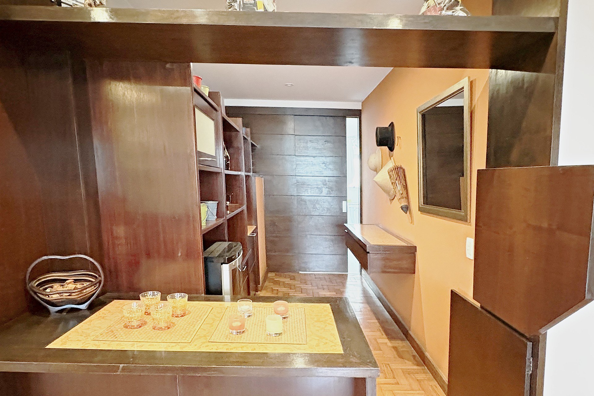 Apartamento de 4 quartos e 3 vagas a uma quadra da praia de Ipanema
