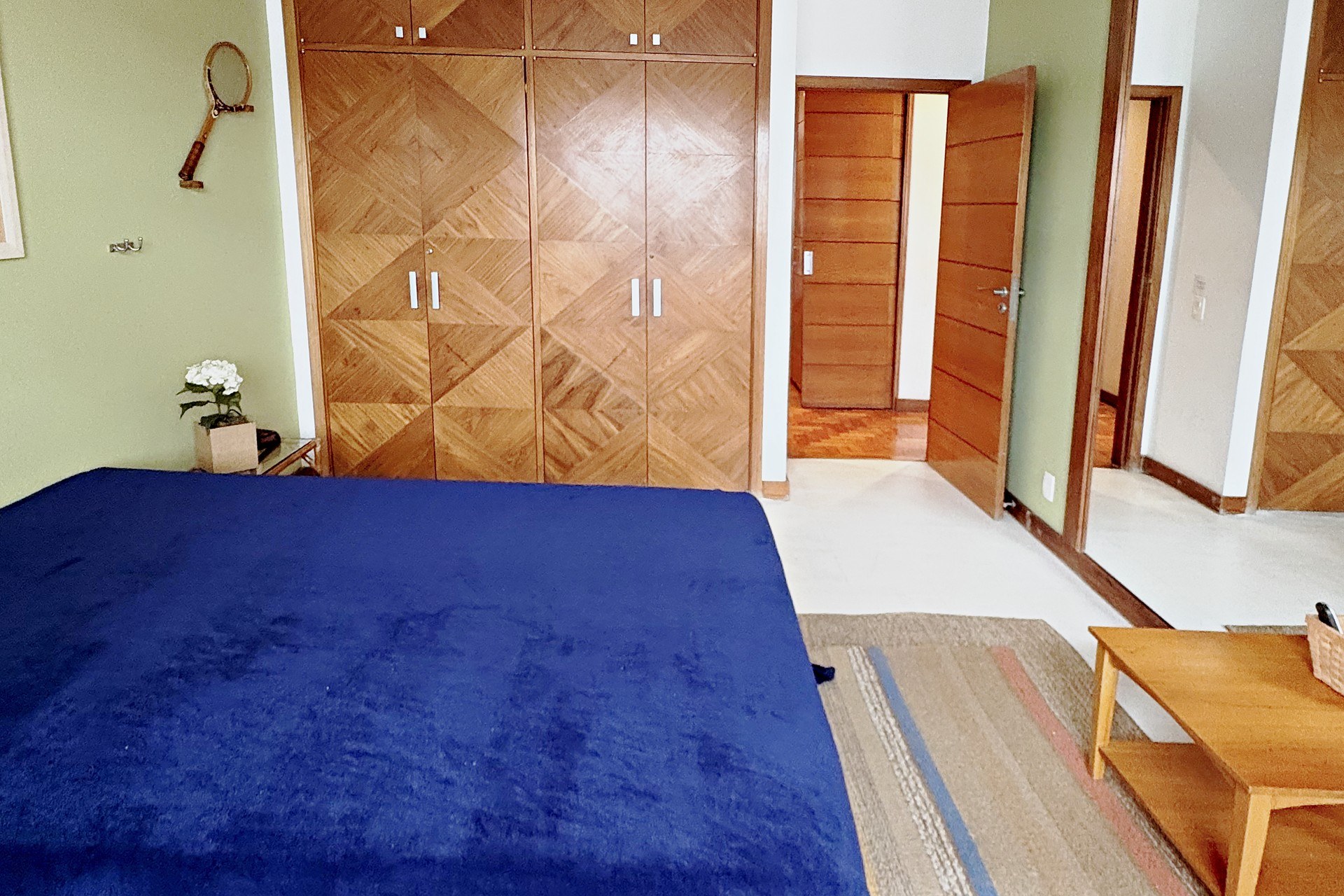 Apartamento de 4 quartos e 3 vagas a uma quadra da praia de Ipanema