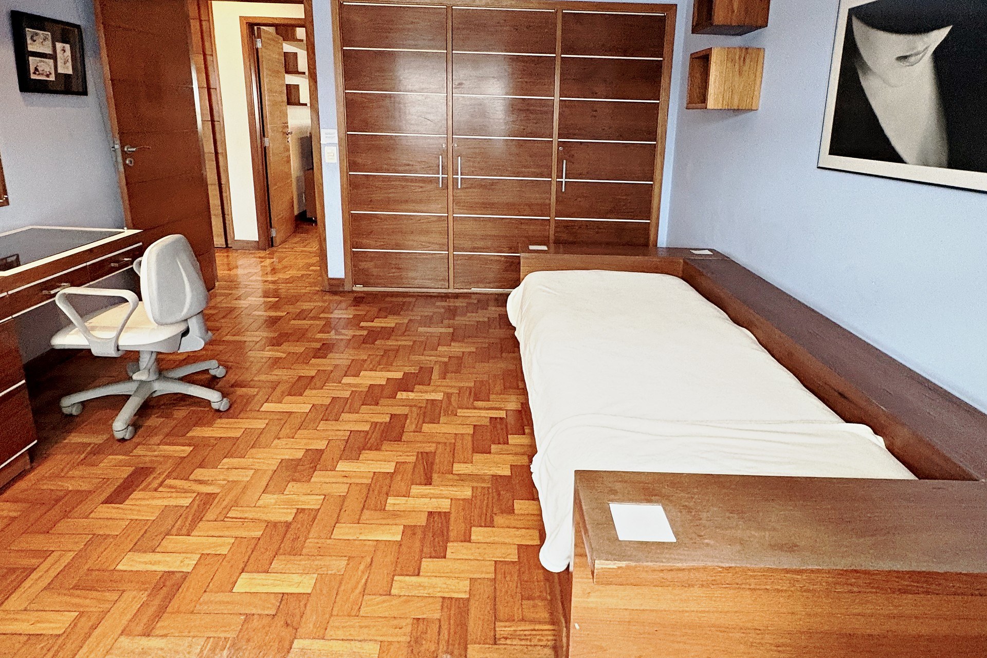 Apartamento de 4 quartos e 3 vagas a uma quadra da praia de Ipanema