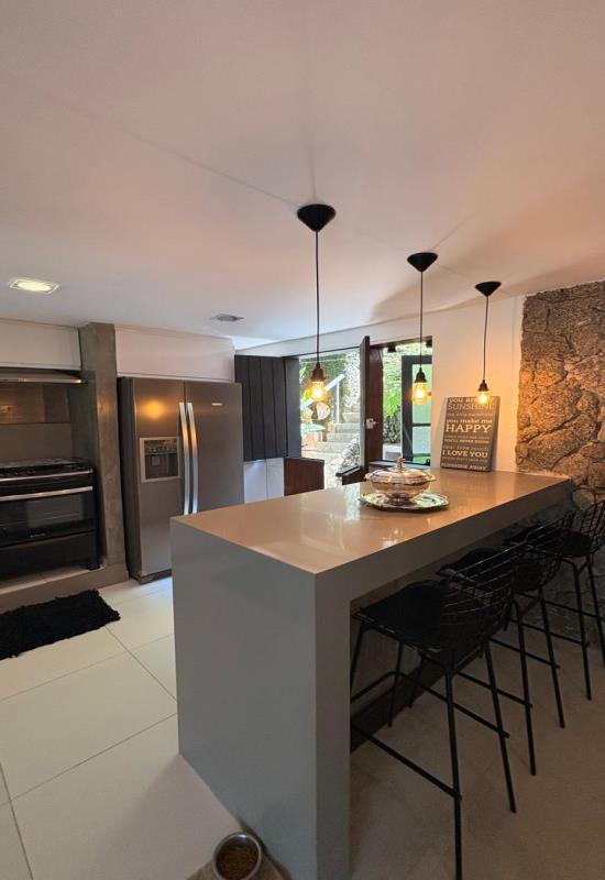 Casa de 500 m² na Barrinha, de frente para a Pedra da Gávea